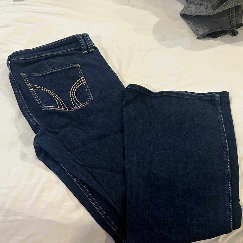 Hollister Dark Blue Women's Jeans - Classic Stretch Denim